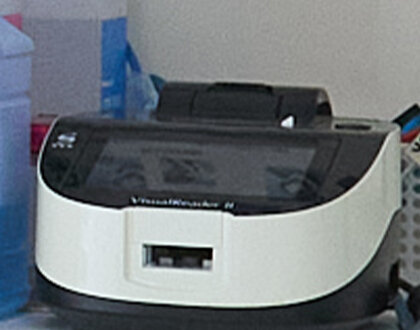 尿検査機器(VisualReader II)